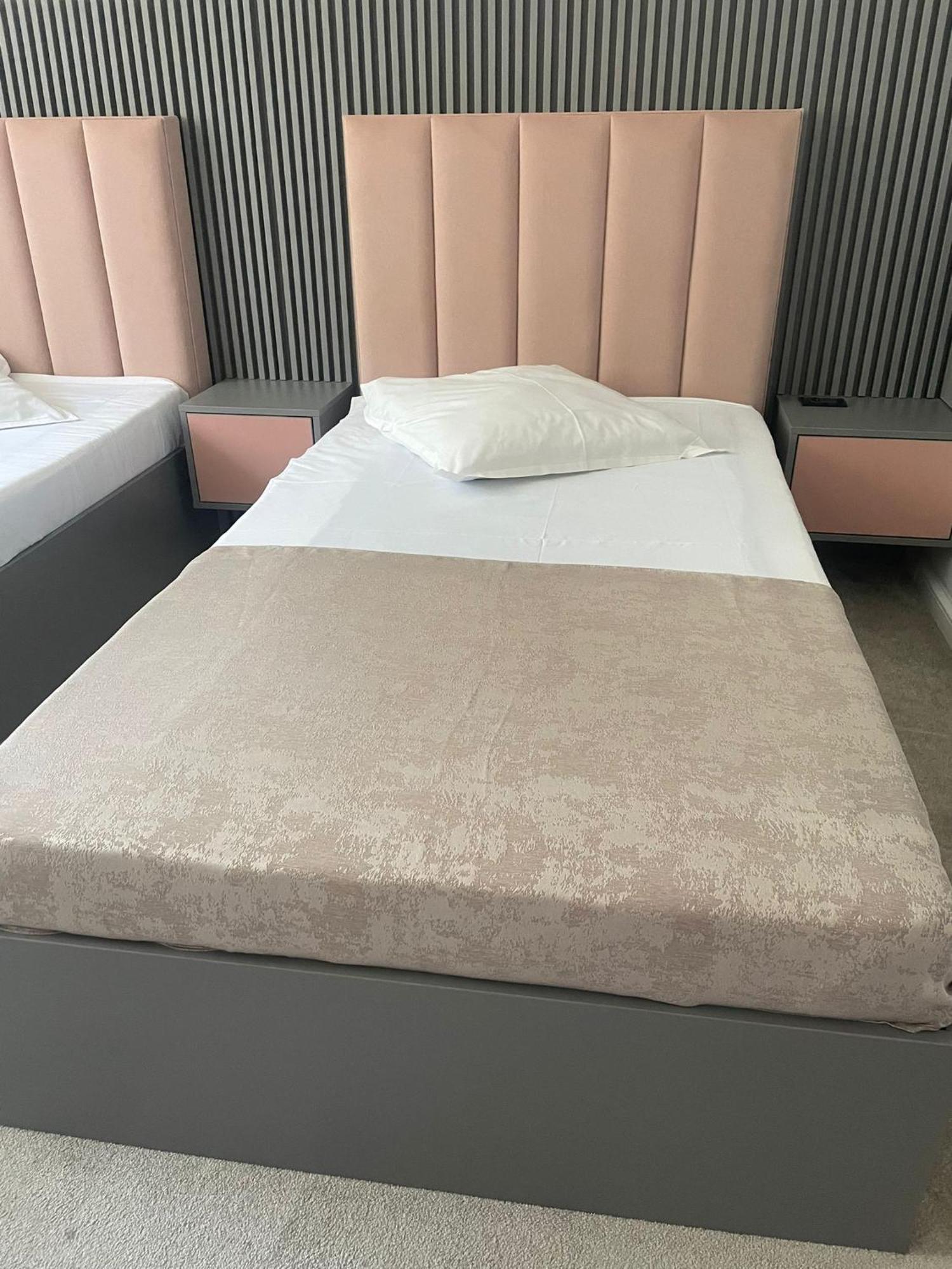 Hotel Parc Craiova Ngoại thất bức ảnh