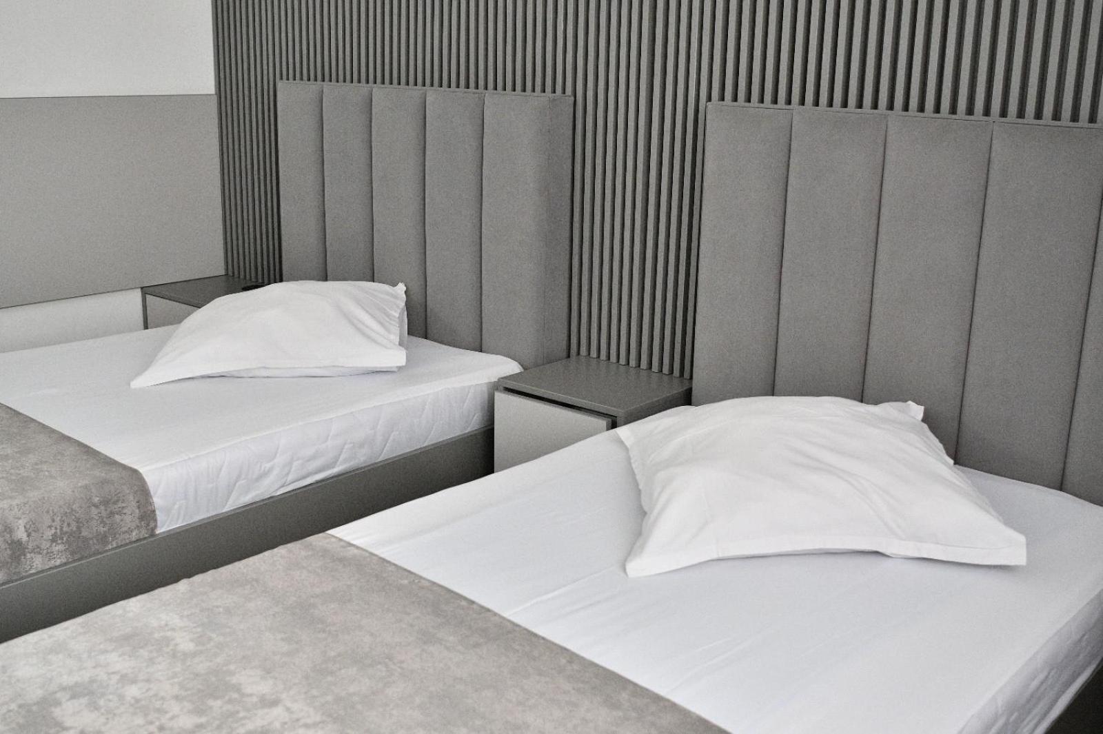 Hotel Parc Craiova Ngoại thất bức ảnh