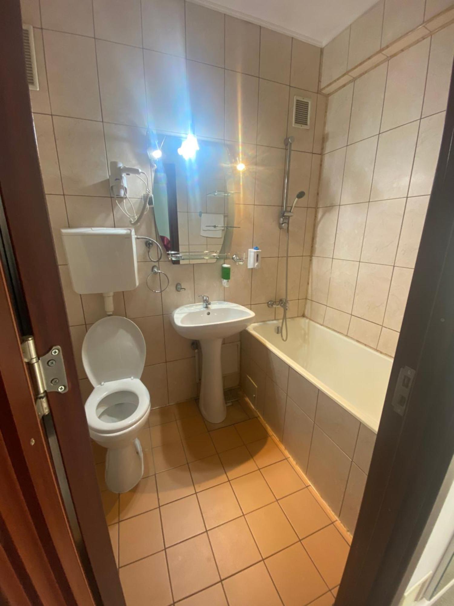 Hotel Parc Craiova Ngoại thất bức ảnh